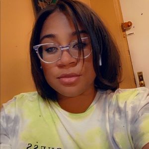 Meet your Posher, Dalia